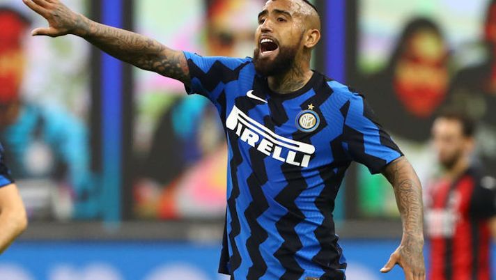 during the Serie A match between FC Internazionale and AC Milan at Stadio Giuseppe Meazza on October 17, 2020 in Milan, Italy. Inter, le scelte di Conte per il Crotone: pochi dubbi e Vidal in vantaggio - immagine 1
