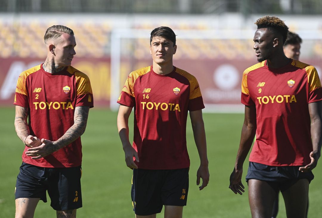 Trigoria, l’allenamento prima della partenza per Genova – FOTO GALLERY - immagine 10