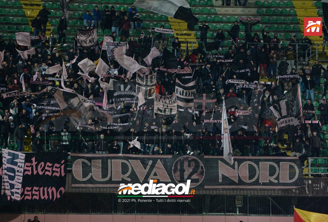 FOTO, i tifosi allo stadio per Palermo – Monopoli 2-1 (Gallery) - immagine 30