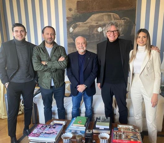 FOTO De Laurentiis incontra il presidente del Napoli Futsal: collaborazione in vista?- immagine 2
