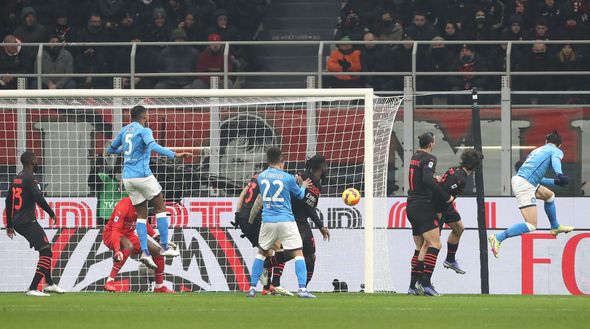 MILAN, ITALY - DECEMBER 19: Eljif Elmas of SSC Napoli scores their team's first goal during the Serie A match between AC Milan and SSC Napoli at Stadio Giuseppe Meazza on December 19, 2021 in Milan, Italy. (Photo by Marco Luzzani/Getty Images) milan napoli