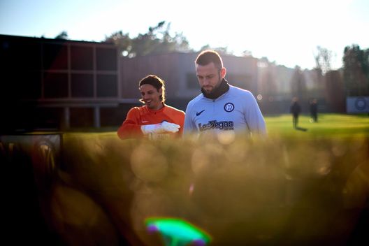 Rivista Undici: “La difesa dell’Inter 2023/24 senza precedenti. Inzaghi non ha mai avuto…” Rivista Undici: “La difesa dell’Inter 2023/24 senza precedenti. Inzaghi non ha mai avuto…” - immagine 1