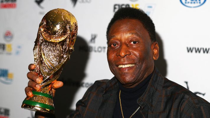 Getty Images Lutto nel mondo del calcio: è morto Pelé. Il ricordo della Roma: “I re sono eterni” - immagine 1