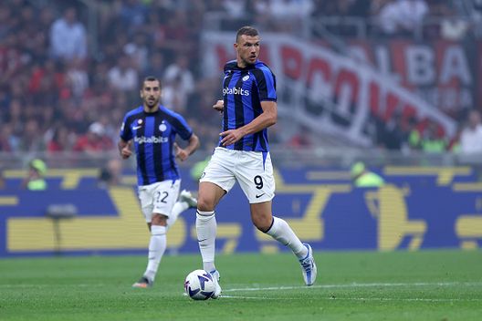 (Photo by Sportinfoto/DeFodi Images via Getty Images) DZEKO ANTI-MILAN