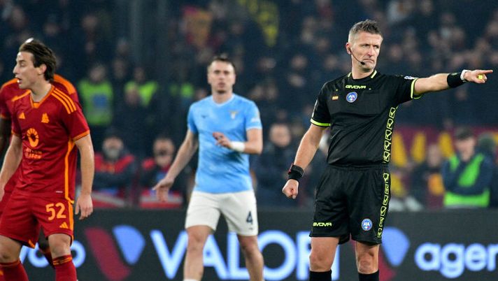 Lazio-Roma, la moviola: Huijsen causa il rigore, Mancini e Azmoun espulsi - immagine 1