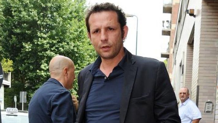 Calcioscommesse: multa al Catania. Inibiti per quattro anni Delli Carri e Impellizzeri Calcioscommesse: multa al Catania. Inibiti per quattro anni Delli Carri e Impellizzeri