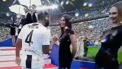 Juve, figuraccia Benatia: fa il piacione con le hostess durante la festa e viene rimbalzato