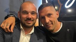 Inter, una foto che sa di Triplete: Materazzi riabbraccia Sneijder: “Reunion”