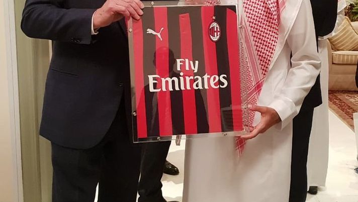 Il presidente del Milan, Paolo Scaroni e il ministro dello sport saudita, @acmilan Il presidente del Milan, Paolo Scaroni e il ministro dello sport saudita, @acmilan