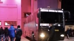 VIDEO Turris-Palermo, la partenza della squadra per la Campania: i rosanero lasciano il “Renzo Barbera”