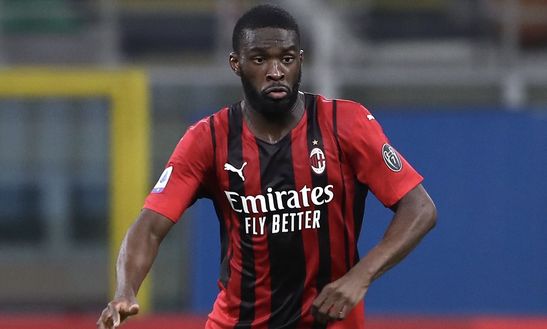 Fikayo Tomori (difensore AC Milan), obiettivo di calciomercato per il Milan: va riscattato dal Chelsea | News (Getty Images) Fikayo Tomori (difensore AC Milan), obiettivo di calciomercato per il Milan: va riscattato dal Chelsea | News (Getty Images)