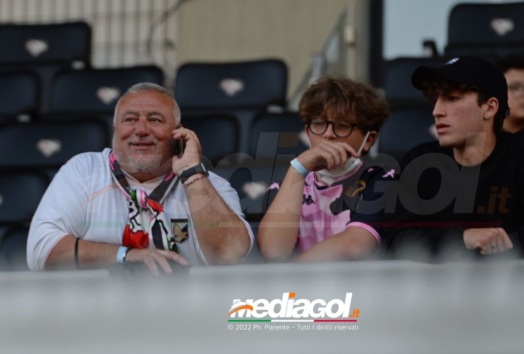 Fotogallery, i tifosi allo stadio per Palermo-Triestina 1-1 - immagine 77