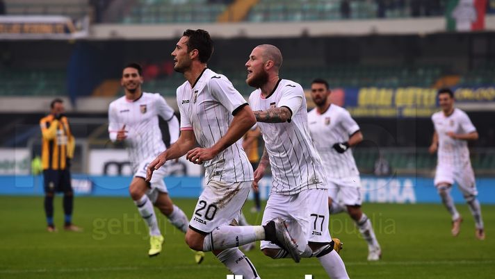 La Gazzetta dello Sport: Franco Vazquez manda l’Hellas dritto all’inferno. Zamparini sceglie Sorrentino e lui para di tutto  La Gazzetta dello Sport: Franco Vazquez manda l’Hellas dritto all’inferno. Zamparini sceglie Sorrentino e lui para di tutto