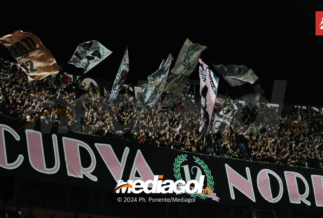 FOTO Palermo-Venezia 0-3, 30ª giornata Serie B 2023-2024 (GALLERY) - immagine 27