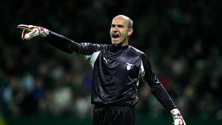 BREMEN, GERMANY - OCTOBER 24: Marco Ballotta goalkeeper of Lazio gives instructions during the UEFA Champions League Group C match between Werder Bremen and Lazio at the Weser Stadium on October 24, 2007 in Bremen, Germany. (Photo by Martin Rose/Bongarts/Getty Images) BREMEN, GERMANY - OCTOBER 24: Marco Ballotta goalkeeper of Lazio gives instructions during the UEFA Champions League Group C match between Werder Bremen and Lazio at the Weser Stadium on October 24, 2007 in Bremen, Germany. (Photo by Martin Rose/Bongarts/Getty Images)