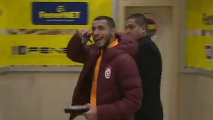 Espulso ma vittorioso con il suo Galatasaray, Belhanda ai tifosi Fenrbahce: "Cercate di non piangere..." 