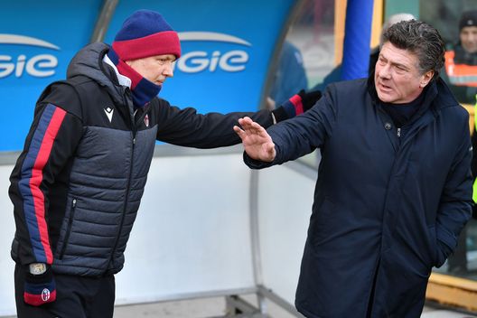 TURIN, ITALY - JANUARY 12: Torino FC head coach Walter Mazzari (R) and head coach Sinisa Mihajlovic during the Serie A match between Torino FC and Bologna FC at Stadio Olimpico di Torino on January 12, 2020 in Turin, Italy. (Photo by Valerio Pennicino/Getty Images) TURIN, ITALY - JANUARY 12: Torino FC head coach Walter Mazzari (R) and head coach Sinisa Mihajlovic during the Serie A match between Torino FC and Bologna FC at Stadio Olimpico di Torino on January 12, 2020 in Turin, Italy. (Photo by Valerio Pennicino/Getty Images)