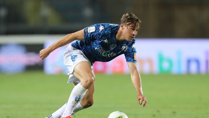 EMPOLI, ITALY - JUNE 26: Szymon Zurkowski of Empoli FC in action during the serie B match between FC Empoli and Benevento Calcio on June 26, 2020 in Empoli, Italy. (Photo by Gabriele Maltinti/Getty Images) Empoli, è ancora Zurkowski-gol ma stavolta niente vittoria. Presenti Pradè e Barone - immagine 1