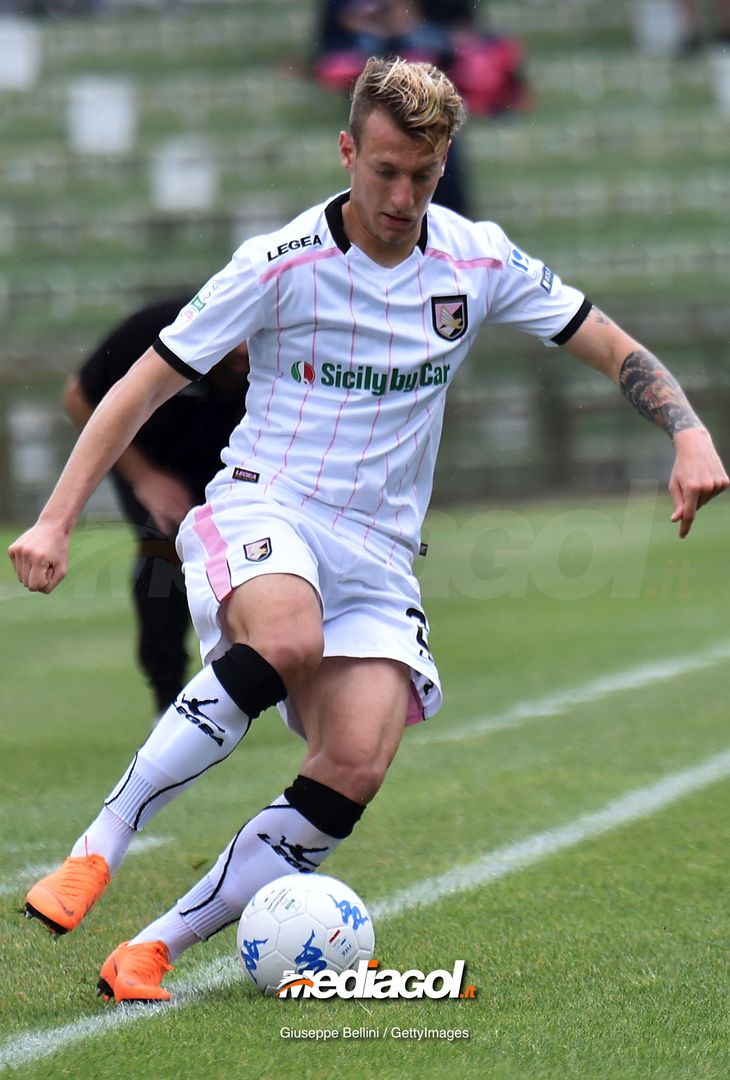  TERNI, ITALY - MAY 05:  Antonino La Gumina of US Città di Palermo in action during the serie B match between Ternana Calcio and US Citta di Palermo at Stadio Libero Liberati on May 5, 2018 in Terni, Italy.  (Photo by Giuseppe Bellini/Getty Images) 