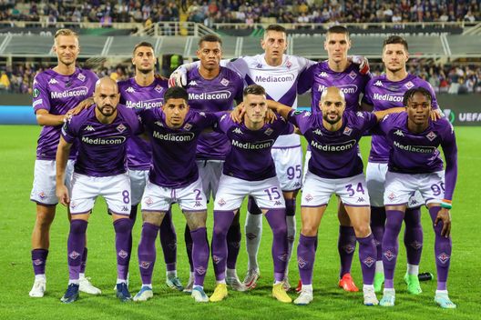 GERMOGLI PH: 27 OTTOBRE 2022 FIRENZE STADIO ARTEMIO FRANCHI CONFERENCE LEAGUE FIORENTINA VS ISTANBUL BASAKSEHIR NELLA FOTO FORMAZIONE Fiorentina, missione (quasi) compiuta: adesso subito testa al campionato- immagine 2