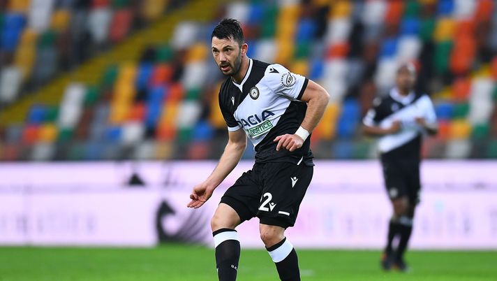 UDINE, ITALY - FEBRUARY 07: Tolgay Arslan of Udinese Calcio in action during the Serie A match between Udinese Calcio  and Hellas Verona FC at Dacia Arena on February 07, 2021 in Udine, Italy. (Photo by Alessandro Sabattini/Getty Images)  udinese