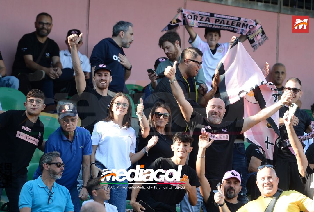 FOTOTIFO Palermo-Cittadella 0-0, i tifosi allo Stadio “Renzo Barbera” (Gallery) - immagine 84