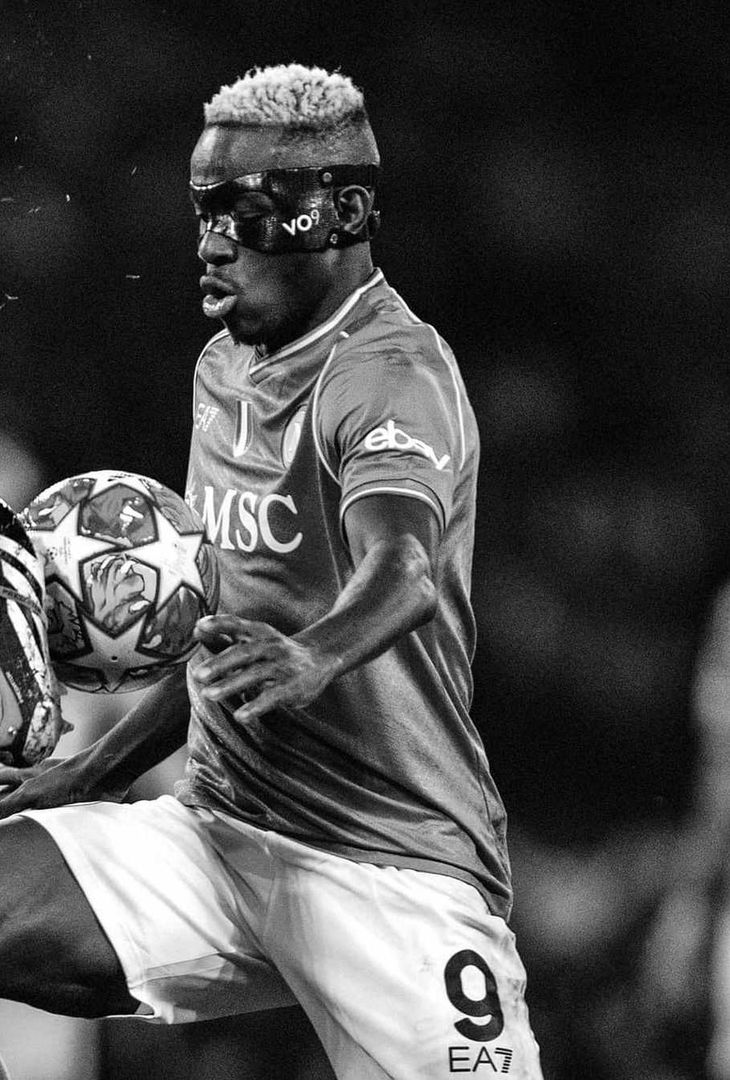 GALLERY I suggestivi scatti di Napoli-Barcellona: la determinazione degli azzurri - immagine 10