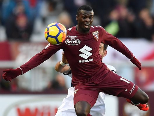 TURIN, ITALY - DECEMBER 30: M Baye Niang (R) of Torino FC is tackled by Nicolas Spolli of Genoa CFC during the serie A match between Torino FC and Genoa CFC at Stadio Olimpico di Torino on December 30, 2017 in Turin, Italy. (Photo by Valerio Pennicino/Getty Images) TURIN, ITALY - DECEMBER 30: M Baye Niang (R) of Torino FC is tackled by Nicolas Spolli of Genoa CFC during the serie A match between Torino FC and Genoa CFC at Stadio Olimpico di Torino on December 30, 2017 in Turin, Italy. (Photo by Valerio Pennicino/Getty Images)