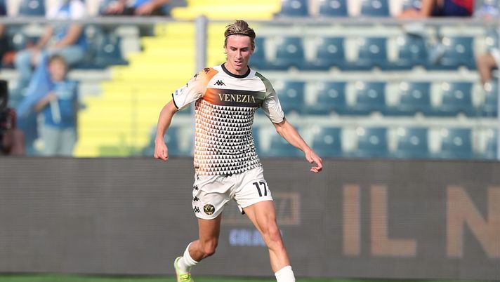 Fantacalcio Venezia, Johnsen a rischio operazione: le ultime sul suo infortunio Fantacalcio Venezia, Johnsen a rischio operazione: le ultime sul suo infortunio - immagine 1