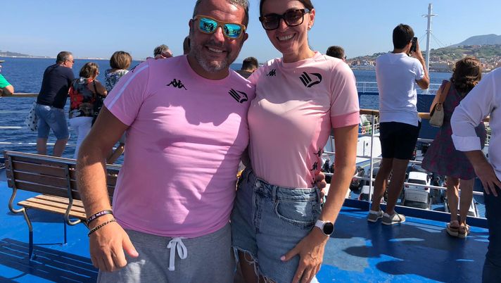 FOTO Palermo, verso la Reggina: tifosi rosa sul traghetto, destinazine “Granillo” Palermo