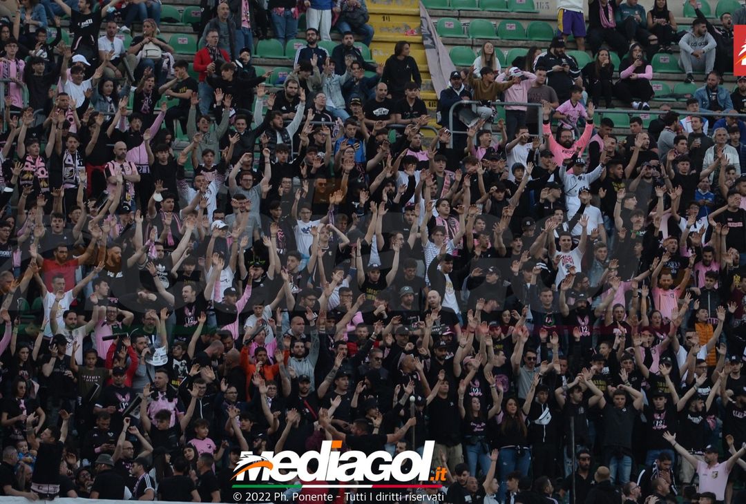 Fotogallery, i tifosi allo stadio per Palermo-Triestina 1-1 - immagine 30