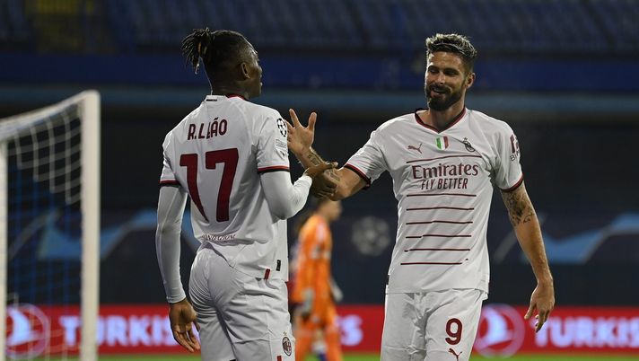 Milan sui social - Leao, Giroud, Calabria e Alexis augurano buon Natale (VIDEO) (getty images)
