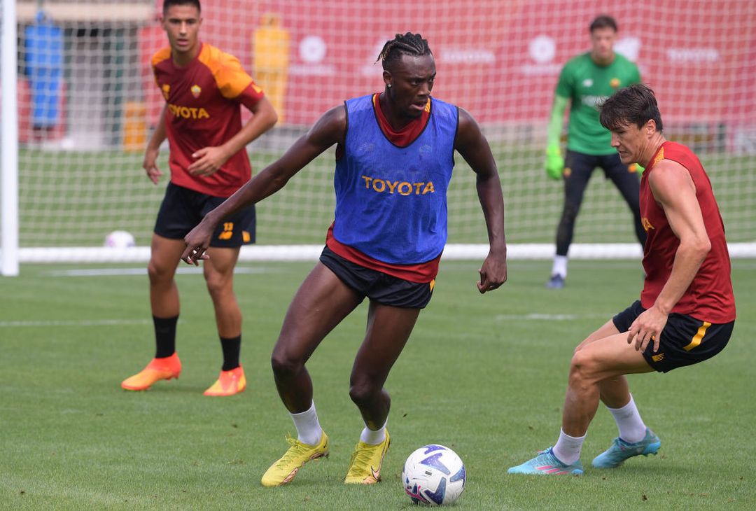 Trigoria, Roma in campo per la rifinitura in vista dell’Udinese – FOTO GALLERY - immagine 9