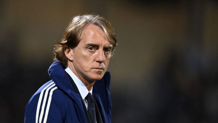 MALTA, MALTA - MARCH 26: Head coach of Italy Roberto Mancini looks on during UEFA EURO 2024 qualifying round group C match between Malta and Italy at the National Stadium on March 26, 2023 in Ta' Qali, Malta. (Photo by Claudio Villa/Getty Images ) Mancini: “Chiamerò altri oriundi, Retegui in Serie A sarebbe buono. Frattesi…” - immagine 1