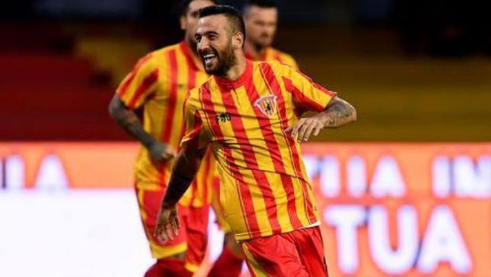 VIDEO Benevento, gol da capogiro di Roberto Insigne! - immagine 1