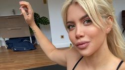 Wanda Nara, che scollatura! Prima dell’allenamento lady Icardi delizia i fan