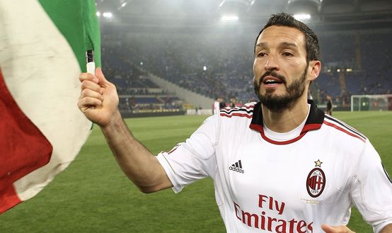 Gianluca Zambrotta (ex difensore AC Milan) festeggia il 18° Scudetto rossonero il 7 maggio 2011 dopo lo 0-0 sul campo della Roma | Milan News (Getty Images) Gianluca Zambrotta AC Milan