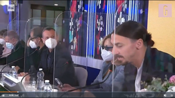 VIDEO Festival di Sanremo 2021, Ibrahimovic show: “La moto, la paura ed il Gps, arrivare all’Ariston è stato un film”
