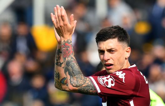 Parma-Torino, Baselli applaude un compagno Parma-Torino, Baselli applaude un compagno