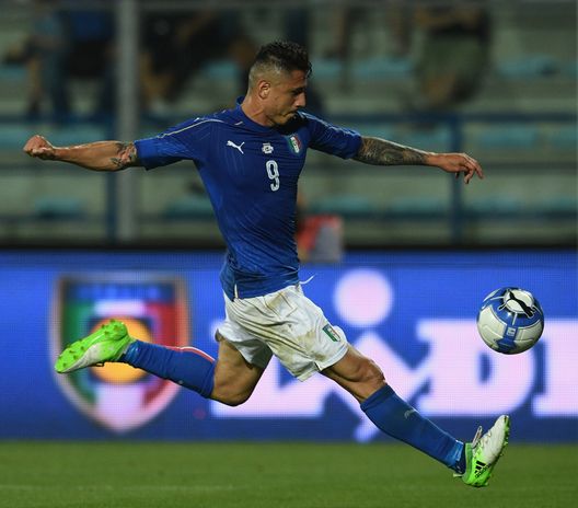  EMPOLI, ITALY - MAY 31: Gianluca Lapadula of Italy in action during the international friendy match played between Italy and San Marino at Stadio Carlo Castellani on May 31, 2017 in Empoli, Italy. (Photo by Claudio Villa/Getty Images) 