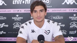 VIDEO Palermo, Rauti si presenta: la conferenza stampa del neo attaccante rosanero
