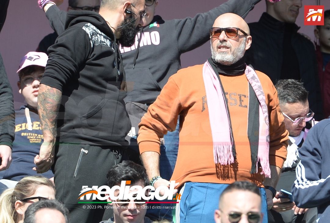 FOTOTIFO Palermo-Frosinone 1-1, i tifosi allo Stadio “Renzo Barbera” (Gallery) - immagine 77
