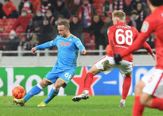 MOSCOW, RUSSIA - NOVEMBER 24: Stanislav Lobotka of Napoli during the UEFA Europa League group C match between Spartak Moskva and SSC Napoli at on November 24, 2021 in Moscow, Russia. (Photo by SSC NAPOLI/SSC NAPOLI via Getty Images) MOSCOW, RUSSIA - NOVEMBER 24: Stanislav Lobotka of Napoli during the UEFA Europa League group C match between Spartak Moskva and SSC Napoli at on November 24, 2021 in Moscow, Russia. (Photo by SSC NAPOLI/SSC NAPOLI via Getty Images)