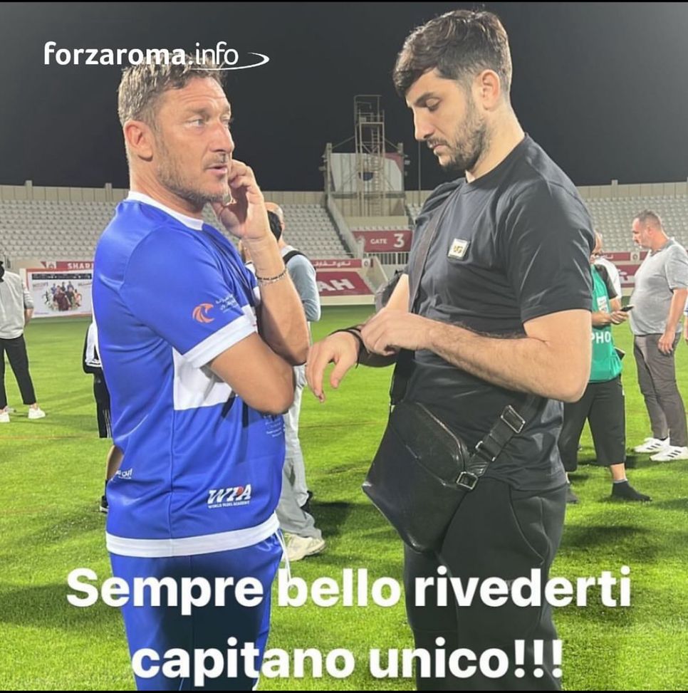 Manolas incontra Totti a Dubai: “Sempre bello rivederti capitano mio” Manolas incontra Totti a Dubai: “Sempre bello rivederti capitano mio” - immagine 1