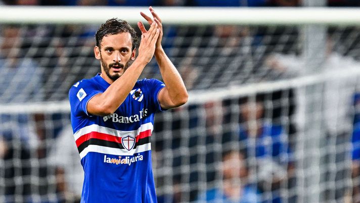 GENOA, ITALY - AUGUST 31: Manolo Gabbiadini of Sampdoria celebrates after scoring a goal during the Serie A match between UC Sampdoria and SS Lazio at Stadio Luigi Ferraris on August 31, 2022 in Genoa, Italy. (Photo by Simone Arveda/Getty Images) Sampdoria, scatta l’ora di Gabbiadini: le prove di formazione e cosa filtra su Villar - immagine 1