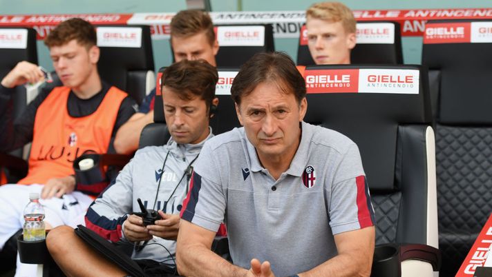 UDINE, ITALY - SEPTEMBER 29: Miroslav Tanjga coach of Bologna FC looks on during the Serie A match between Udinese Calcio and Bologna FC at Stadio Friuli on September 29, 2019 in Udine, Italy. (Photo by Alessandro Sabattini/Getty Images) UDINE, ITALY - SEPTEMBER 29: Miroslav Tanjga coach of Bologna FC looks on during the Serie A match between Udinese Calcio and Bologna FC at Stadio Friuli on September 29, 2019 in Udine, Italy. (Photo by Alessandro Sabattini/Getty Images)