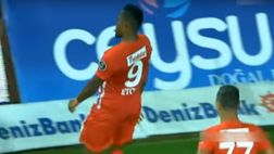 VIDEO / Turchia, che spettacolo Eto’o: doppietta e questo gran gol, vola l’Antalyaspor