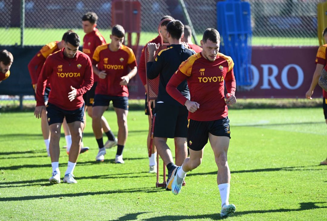 Trigoria, rifinitura in vista della sfida col Sassuolo – FOTO GALLERY - immagine 10