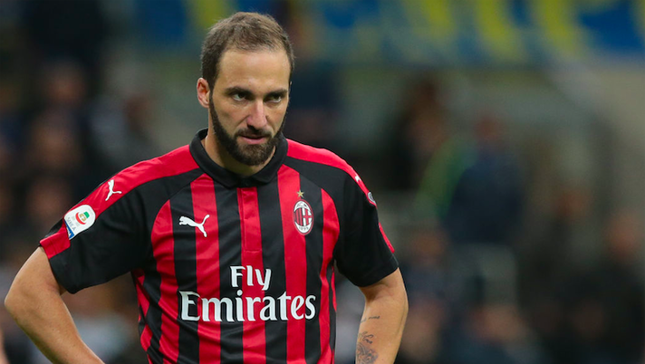 Sky allarma su Higuain: “La schiena fa male e c’è un’altra pessima notizia” Sky allarma su Higuain: “La schiena fa male e c’è un’altra pessima notizia” - immagine 1