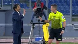 VIDEO Lazio-Roma, scintille tra Inzaghi e Orsato: “Vuole rimanere in campo o andare fuori?”